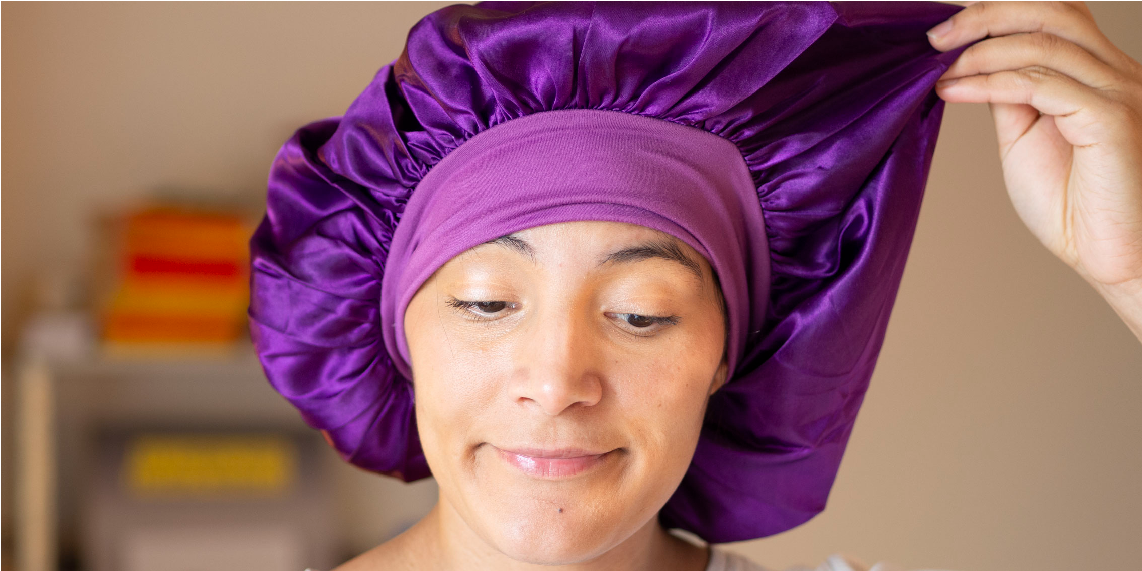 QOWUXHZ Cuffia Da Notte In Raso Di Seta Per Capelli, Con Elastico Regolabile, Berretto Morbido Per Dormire E Protezione, Blu Scuro