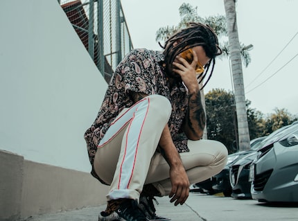 Level 1: Hide your face with your hands.