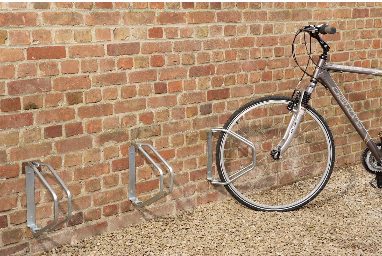 Mottez bike outlet rack
