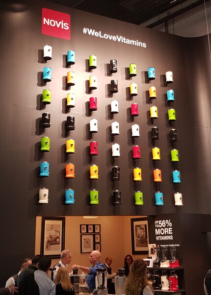 Der imposante Messestand von Novis