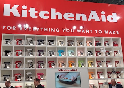 KitchenAid-Küchenmaschinen in voller Farbpracht