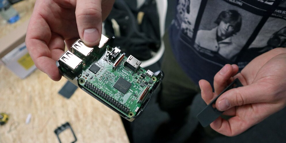 So sieht ein Raspberry Pi – unser Mini-Computer – aus.
