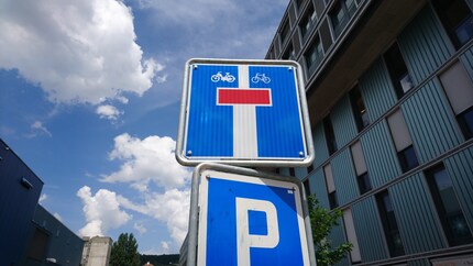 Wo ein Velo ist, ist auch ein Weg: oft auch ganz legal.