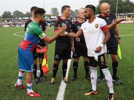 Dans le match d'ouverture, le Baraawe a battu l'Eelam tamoul 4-0.