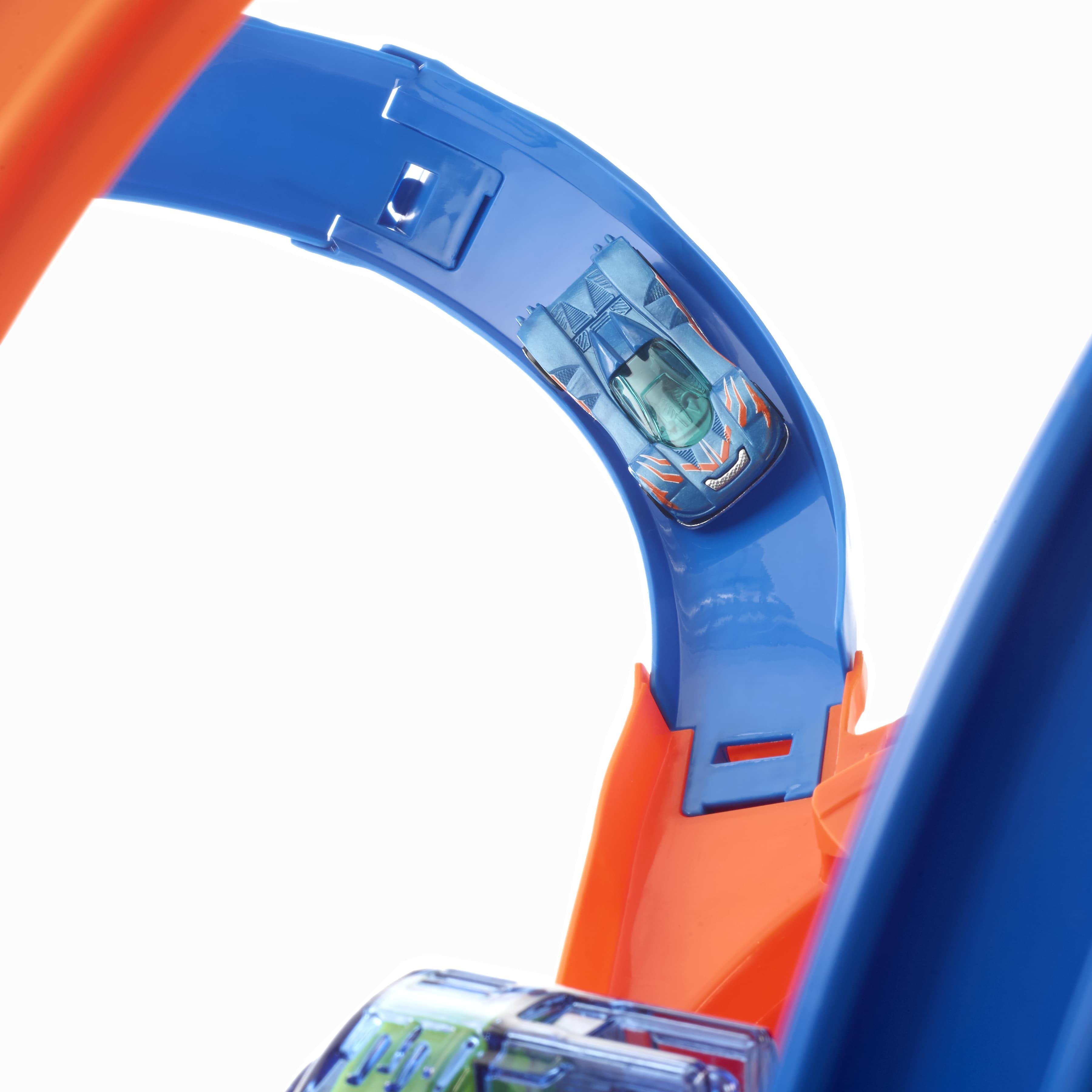 Hot wheels online corkscrew crash