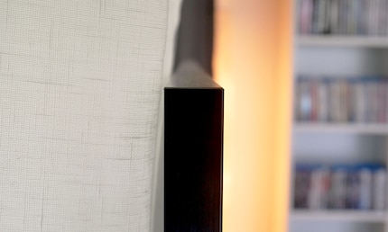 L'écran de la TV QLED Q9FN fait environ 2,5 cm d'épaisseur, c'est là que l'image est créée