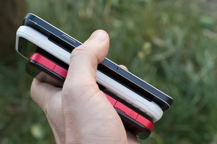 Size comparison: Nokia XpressMusic 5520, Smilyphone, Samsung Galaxy A3 (4,5 inch)