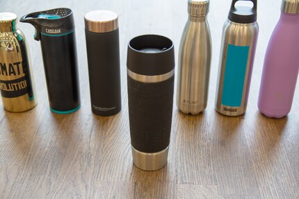 Le perdant : le Travel Mug Grande noir d'Emsa.