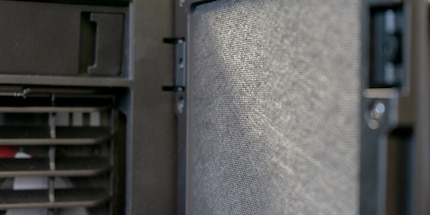 Thanks to the good insulation, the PC is whisper-quiet.