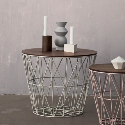 «Wire» can easily accommodate laundry. Photo: Ferm Living