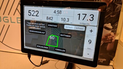 Encore loin du pentagone parfait : le Virtual Coach donne un feedback en temps réel.