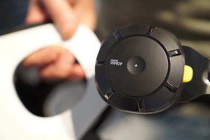 Bad interfaces? Nicht beim Soundshield, der sich auch mit Handschuhen bequem bedienen lassen soll.