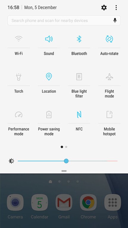 Samsung Experience did nothing but give stock Android a blue-white paint job.