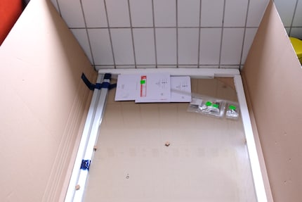 Der Kartoninhalt besteht fast gänzlich aus Glas.