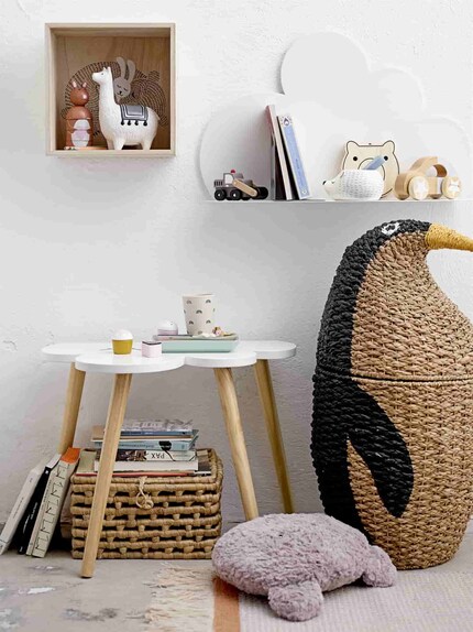 Der Pinguin ist ein etwas anderer Aufbewahrungskorb und dient zugleich als Eyecatcher im Raum. Bild: Bloomingville