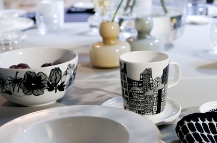 The «Oiva» tableware celebrates its tenth anniversary.