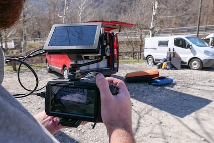 Blackmagic avec adaptateur de sabot de flash et écran