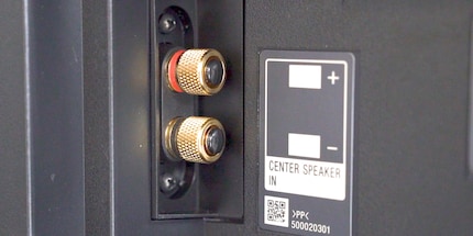 Am Verstärker angeschlossen wird der ZG9 zum Center-Speaker.