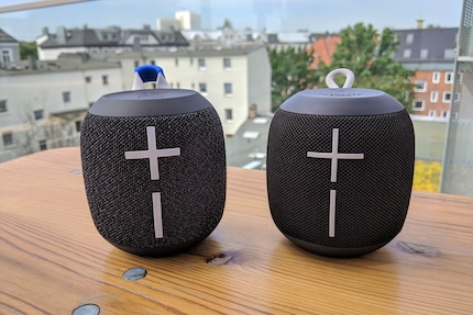 Wonderboom 2 (a sinistra) e Wonderboom suonano insieme.