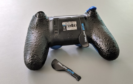 Il materiale sul retro è particolarmente aderente.