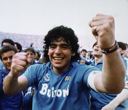 Diego celebrates the first «Scudetto», the championship with Napoli in 1987.