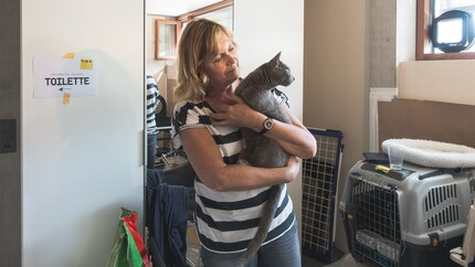 Tineke mit Princess im Backstage-Bereich. Um das Tier nicht unnötig zu stressen, wurde geflüstert.