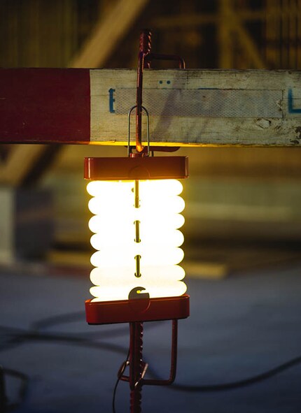 Ein faltbares und mobiles Licht zum Aufhängen.