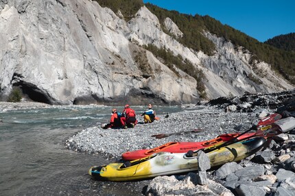 Am «schwarzen Loch» in der Rheinschlucht.