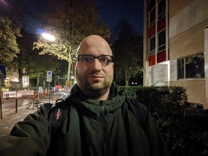 Selfie con modalità notturna.