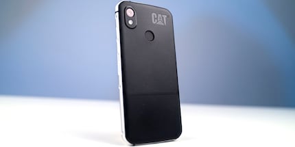 The Cat S52 is too similar to the other phones to deserve the name «Cat» 