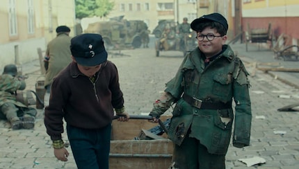 Archie Yates dans le rôle de Yorki. Il fera encore parler de lui.