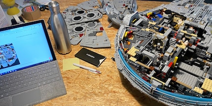 What looks like a repair centre is actually my LEGO LED project.