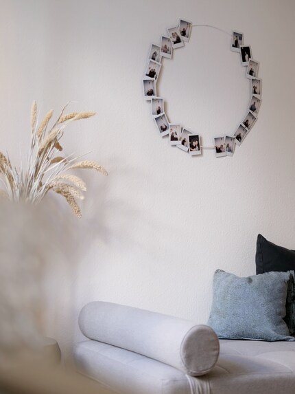 A circle adorning the walls.