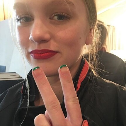 ...sondern auch backstage an der Fashion Week. Bilder: Instagram-Account @alexfalba