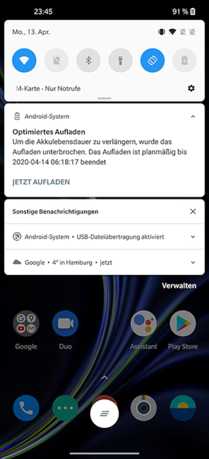 Lorsque la batterie est suffisamment pleine, le logiciel met en pause la charge.