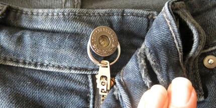 The zipper looks like new. Picture source: Instructables