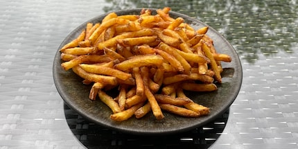 My chips made from starchy potatoes are the icing on the cake.