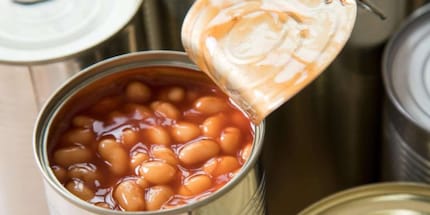 Once opened, cans shouldn’t be used as storage containers. Image source: Münchner Merkur