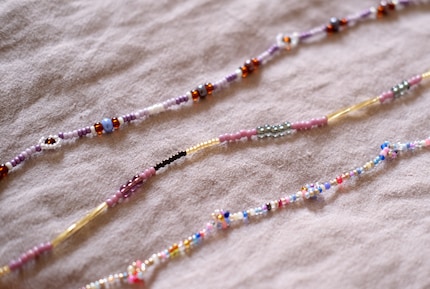 Different colours and sizes add variety when simply stringing beads together.