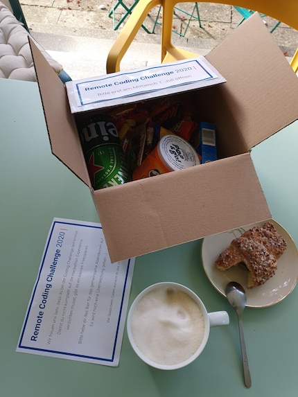 As a surprise, we sent a food parcel to all participants.