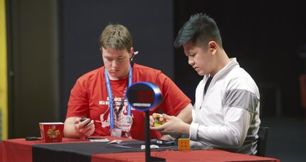 Max est très concentré avant la finale du 3x3.