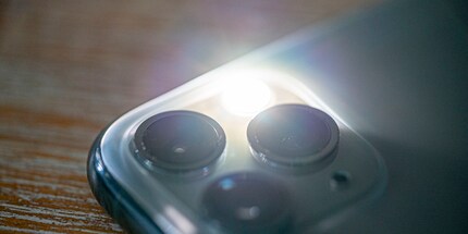 Die Taschenlampe deines Smartphones wird auch als Kamerablitz verwendet