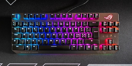 Un clavier de gaming sans pavé numérique.