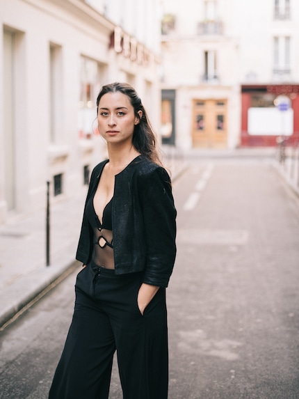Photographed in Paris with the Nikon D810. Model: Charlenemuse. 50mm, aperture f2, shutter speed 1/400, iso 320