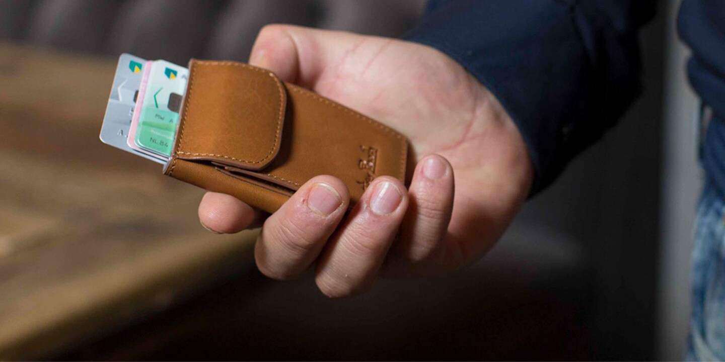 Tony Perotti: Smart-Wallets aus italienischer Handwerkskunst