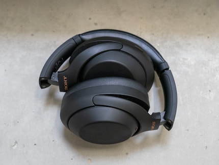 Le XM4 sono molto pratiche quando vengono ripiegate.