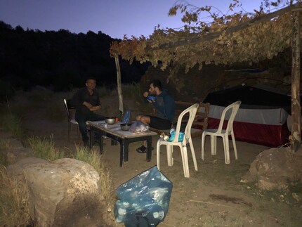 Beim Dinner mit Fevzi.