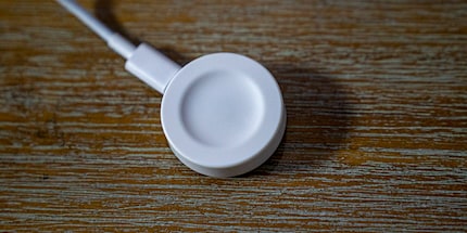 L'aimant du chargeur est un peu faible.