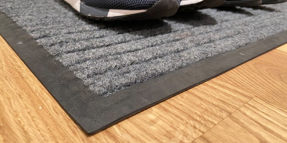 Fussmatten sorgen dafür, dass du den Dreck von draussen nicht in deinem Zuhause verteilst.
