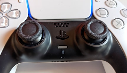 A logo as a button sucks.